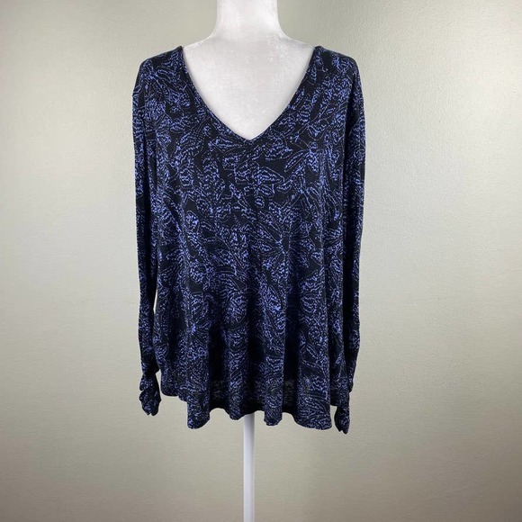 Free People Black Floral Cropped Back Slouch Blouse - Picture 2 of 8